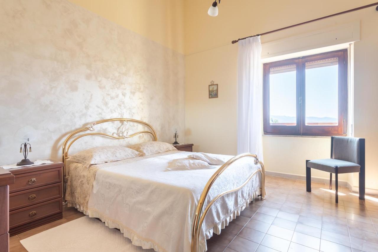 Locazione Turistica Da Placida Suni Buitenkant foto